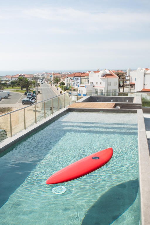 Surfers Lodge Peniche Extérieur photo